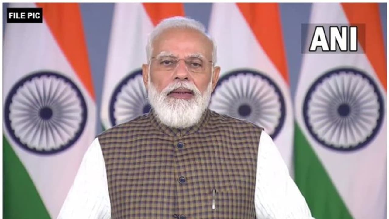 Covid 19 Varient : ഒമിക്രോൺ കൊവിഡ് വകഭേദം; സാഹചര്യം ചർച്ച ചെയ്യാൻ യോഗം വിളിച്ച് പ്രധാനമന്ത്രി Covid 19 Varient : ഒമിക്രോൺ കൊവിഡ് വകഭേദം; സാഹചര്യം ചർച്ച ചെയ്യാൻ യോഗം വിളിച്ച് പ്രധാനമന്ത്രി