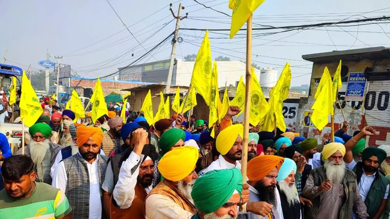 Farmers Protest : അഞ്ചിന നിർദ്ദേശങ്ങളുമായി കേന്ദ്രം, കർഷക സമരം പിൻവലിക്കുമോ? തീരുമാനം നാളെ Farmers Protest : അഞ്ചിന നിർദ്ദേശങ്ങളുമായി കേന്ദ്രം, കർഷക സമരം പിൻവലിക്കുമോ? തീരുമാനം നാളെ
