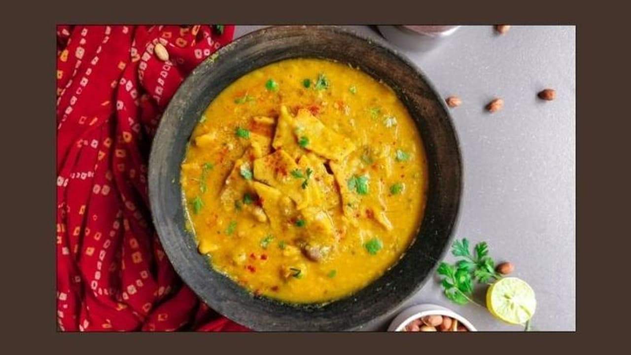 Tasty Food: आपको भी पसंद है गुजरात की मशहूर डिश 'दाल ढोकली, जानें इसे बनाने का सह तरीका Tasty Food: आपको भी पसंद है गुजरात की मशहूर डिश 'दाल ढोकली, जानें इसे बनाने का सह तरीका