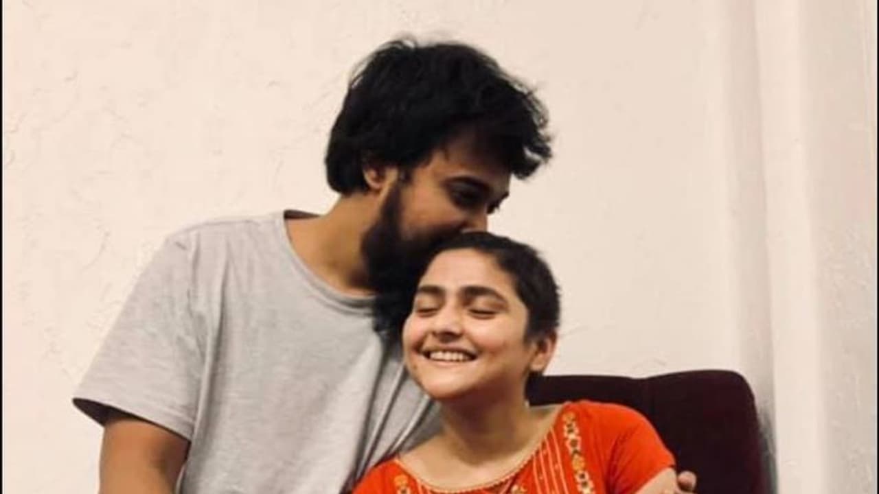 Sabyasachi Aindrila:'হাসিটুকুর জন্য আরও সহস্রবার হারতে রাজি', ঐন্দ্রিলাকে নিয়ে আবেগঘন পোস্ট সব্যসাচীর Sabyasachi Aindrila:'হাসিটুকুর জন্য আরও সহস্রবার হারতে রাজি', ঐন্দ্রিলাকে নিয়ে আবেগঘন পোস্ট সব্যসাচীর