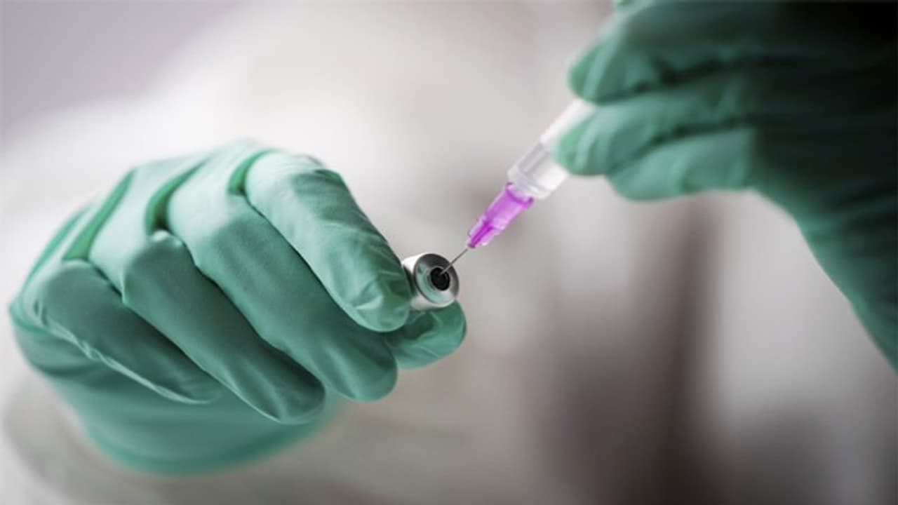 दक्षिण अफ्रीका से बेंगलुरु आए 2 लोग कोरोना पॉजिटिव, Omicron नहीं Delta वेरिएंट से हैं संक्रमित दक्षिण अफ्रीका से बेंगलुरु आए 2 लोग कोरोना पॉजिटिव, Omicron नहीं Delta वेरिएंट से हैं संक्रमित