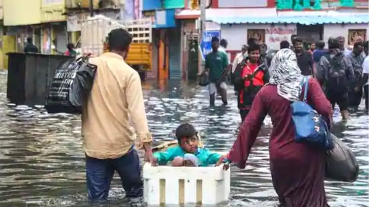 Tamil Nadu Rains: ಭಾರೀ ಮಳೆಗೆ ತತ್ತರಿಸಿದ ತಮಿಳುನಾಡು: 3 ದಿನದಲ್ಲಿ 5 ಸಾವು!