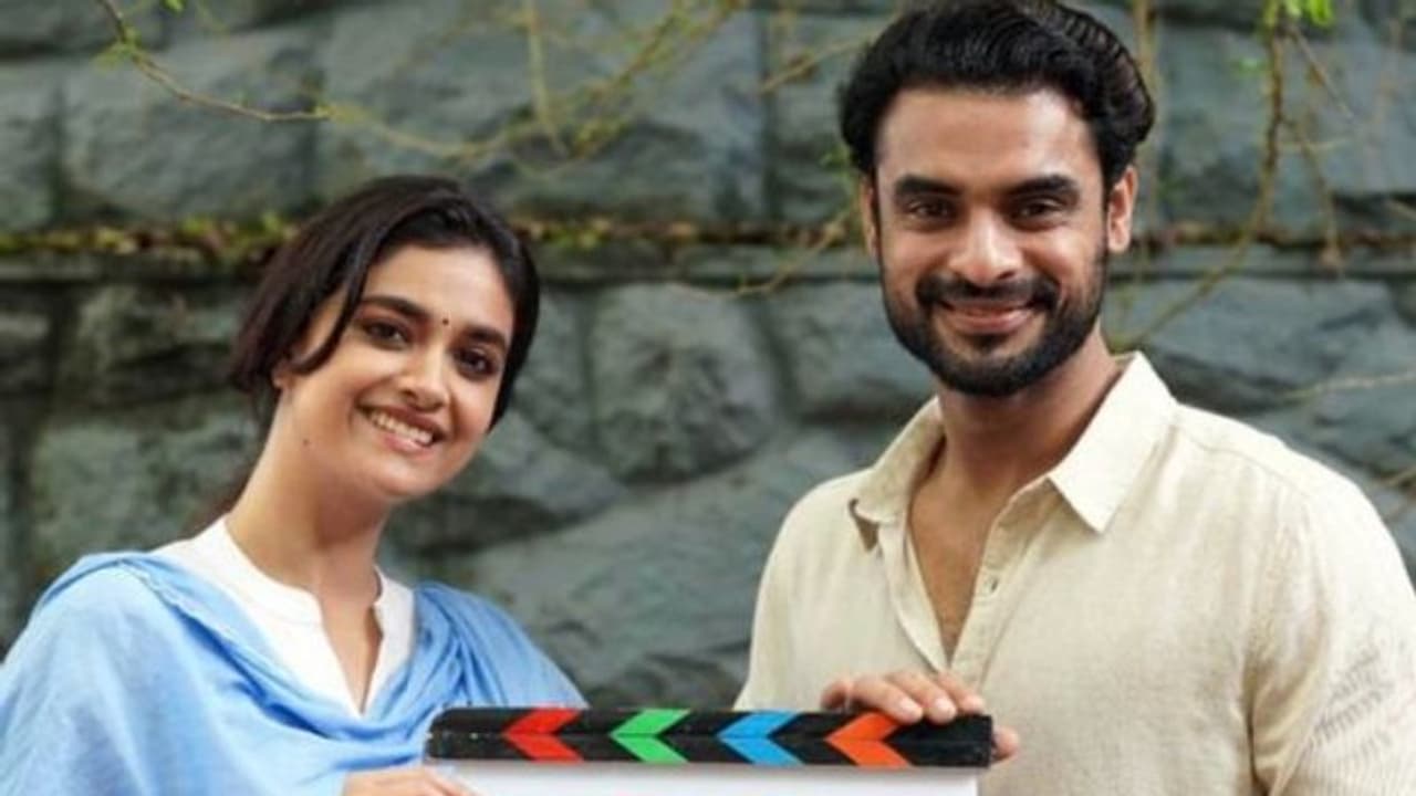 Vaashi movie: ടൊവിനോയുടെ നായികയായി കീർത്തി സുരേഷ്; 'വാശി'യിൽ ജോയിൻ ചെയ്ത് താരങ്ങൾ Vaashi movie: ടൊവിനോയുടെ നായികയായി കീർത്തി സുരേഷ്; 'വാശി'യിൽ ജോയിൻ ചെയ്ത് താരങ്ങൾ