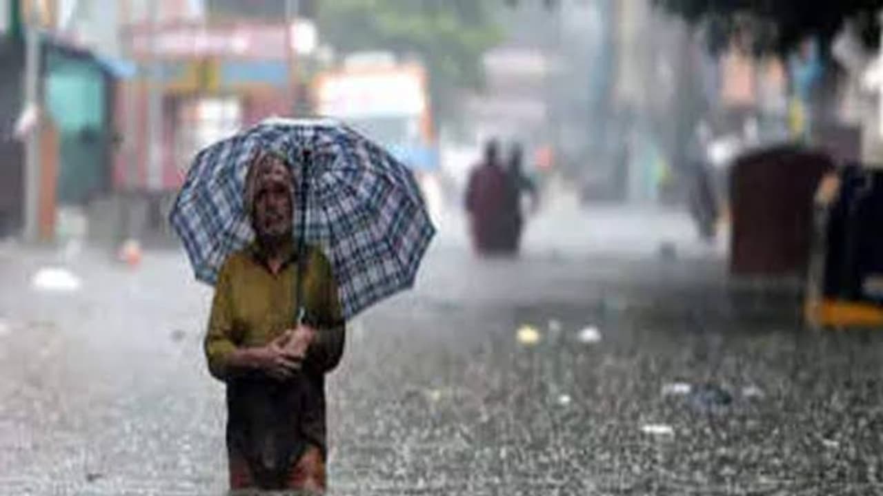 Tamilnadu Rain: அட ஆண்டவா.. இன்னும்கூட ஒழியல இந்த ஆபத்து.. அடுத்த 4 நாட்களுக்கு அடிச்சு ஊற்றபோகுதாம்.. Tamilnadu Rain: அட ஆண்டவா.. இன்னும்கூட ஒழியல இந்த ஆபத்து.. அடுத்த 4 நாட்களுக்கு அடிச்சு ஊற்றபோகுதாம்..