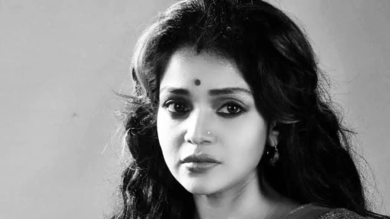 Arunima Ghosh টলি অভিনেত্রী অরুণিমা ঘোষকে লাগাতার খুনের হুমকি কলকাতা পুলিশের হাতে গ্রেপ্তার যুবক Arunima Ghosh টলি অভিনেত্রী অরুণিমা ঘোষকে লাগাতার খুনের হুমকি কলকাতা পুলিশের হাতে গ্রেপ্তার যুবক