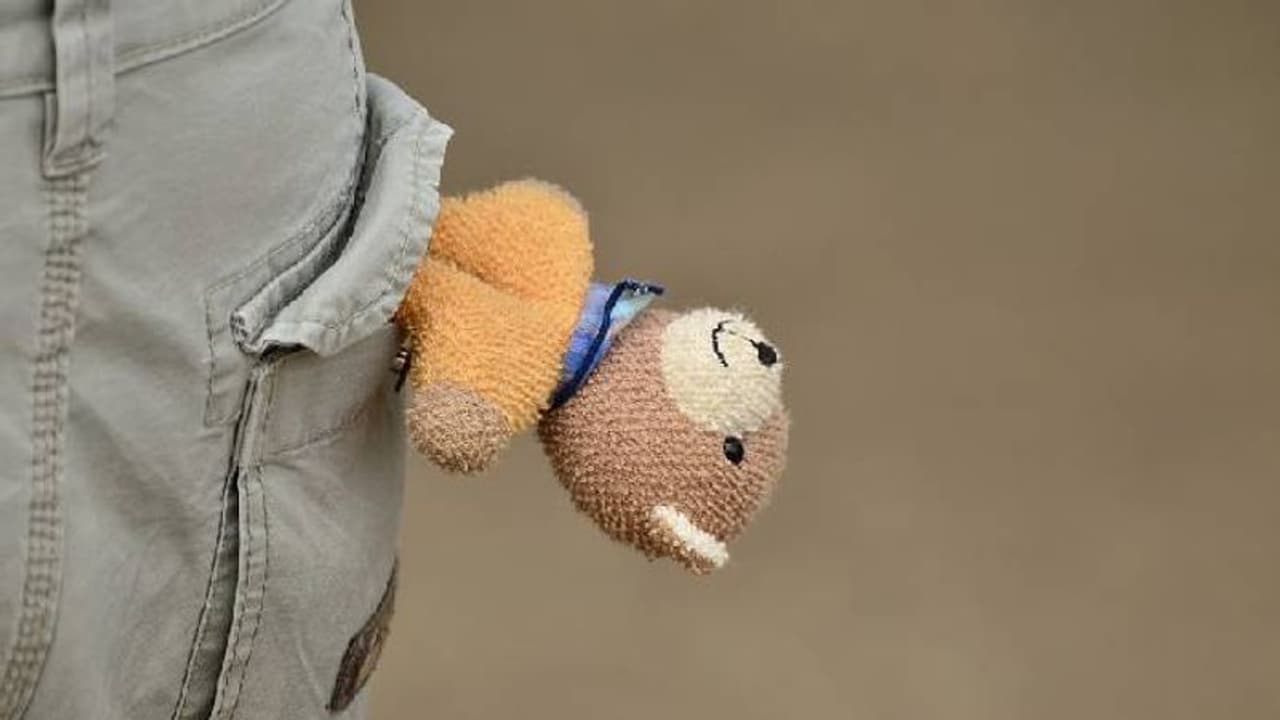 എട്ടുവയസുകാരനെ ബലാത്സംഗം ചെയ്തു, മരത്തിൽ കെട്ടിയിട്ട് തീയിട്ടു, 99 ശതമാനം പൊള്ളലേറ്റിട്ടും മരണം വരെ പോരാടി എട്ടുവയസുകാരനെ ബലാത്സംഗം ചെയ്തു, മരത്തിൽ കെട്ടിയിട്ട് തീയിട്ടു, 99 ശതമാനം പൊള്ളലേറ്റിട്ടും മരണം വരെ പോരാടി