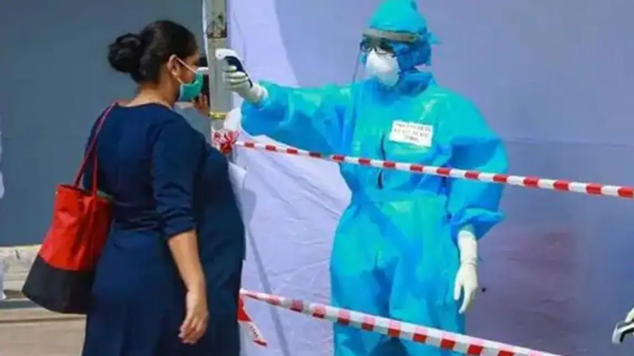 MP में Omicron से दहशत: अफ्रीका में जिस जगह मिला संक्रमण, वहीं से आई विदेशी महिला जबलपुर में गायब..मचा हड़कंप MP में Omicron से दहशत: अफ्रीका में जिस जगह मिला संक्रमण, वहीं से आई विदेशी महिला जबलपुर में गायब..मचा हड़कंप