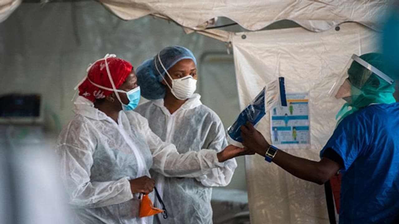 Omicron Variant: 'ಮಾಧ್ಯಮಗಳು ಎಚ್ಚರಿಕೆ ನೀಡಿದ್ದರೂ ನಿರ್ಲಕ್ಷ್ಯ : ಸೋಂಕಿನ ಪ್ರಮಾಣದಲ್ಲಿ ಭಾರೀ ಏರಿಕೆ!'