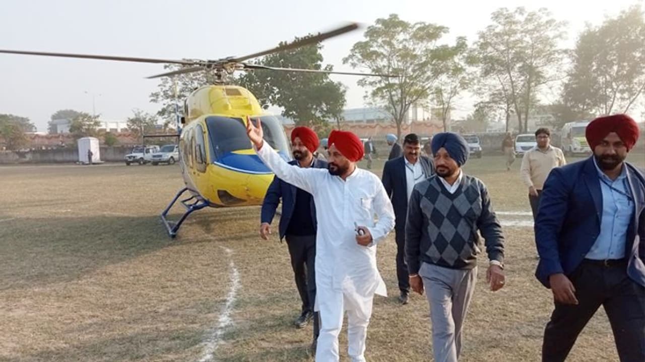 दोबारा रोका CM का चॉपर, चन्नी बोले मैं आतंकी नहीं, रैली में PM मोदी बोले मुझे भी 2014 में उड़ान भरने से रोका