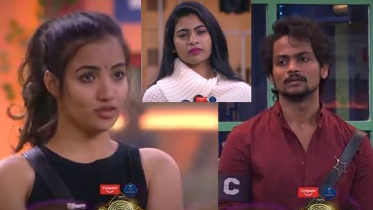 Bigg Boss Telugu 5: సిరి మదర్ ఇచ్చిన స్ట్రోక్స్ కి వణుకుతున్న షణ్ముఖ్.. మొత్తానికి కాజల్ బకరా అయిపోయిందిగా Bigg Boss Telugu 5: సిరి మదర్ ఇచ్చిన స్ట్రోక్స్ కి వణుకుతున్న షణ్ముఖ్.. మొత్తానికి కాజల్ బకరా అయిపోయిందిగా