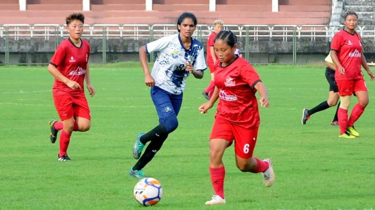 ദേശീയ സീനിയർ വനിതാ ഫുട്ബാൾ: സിക്കിമിനും തമിഴ്നാടിനും മഹാരാഷ്ട്രക്കും വിജയം ദേശീയ സീനിയർ വനിതാ ഫുട്ബാൾ: സിക്കിമിനും തമിഴ്നാടിനും മഹാരാഷ്ട്രക്കും വിജയം