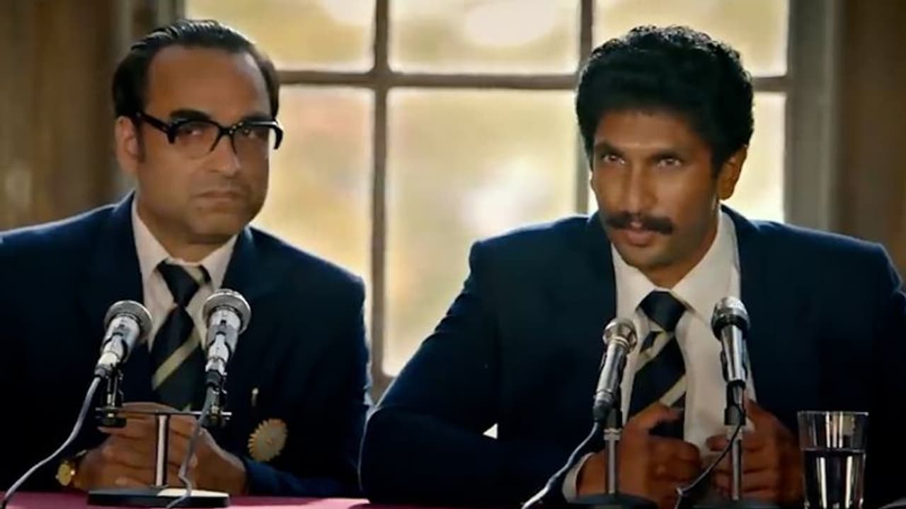 83 Movie Gossip: পারিশ্রমিক বাবদ ২০ কোটি ছাড়াও অতিরিক্ত অর্থ পাবেন রণবীর, কোন চুক্তিতে ভরছে পকেট 83 Movie Gossip: পারিশ্রমিক বাবদ ২০ কোটি ছাড়াও অতিরিক্ত অর্থ পাবেন রণবীর, কোন চুক্তিতে ভরছে পকেট