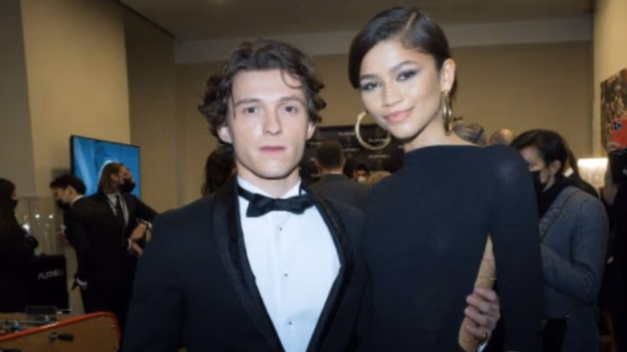 Spider Man: No Way Home : 'ബാലൻ ഡി ഓര്' വേദിയില് 'സ്പൈഡര്മാനും' Spider Man: No Way Home : 'ബാലൻ ഡി ഓര്' വേദിയില് 'സ്പൈഡര്മാനും'