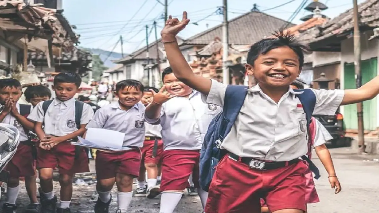 Omicron Threat: 1 ರಿಂದ 9ನೇ ತರಗತಿ ಮಕ್ಕಳಿಗೆ ವಿದ್ಯಾಗಮ