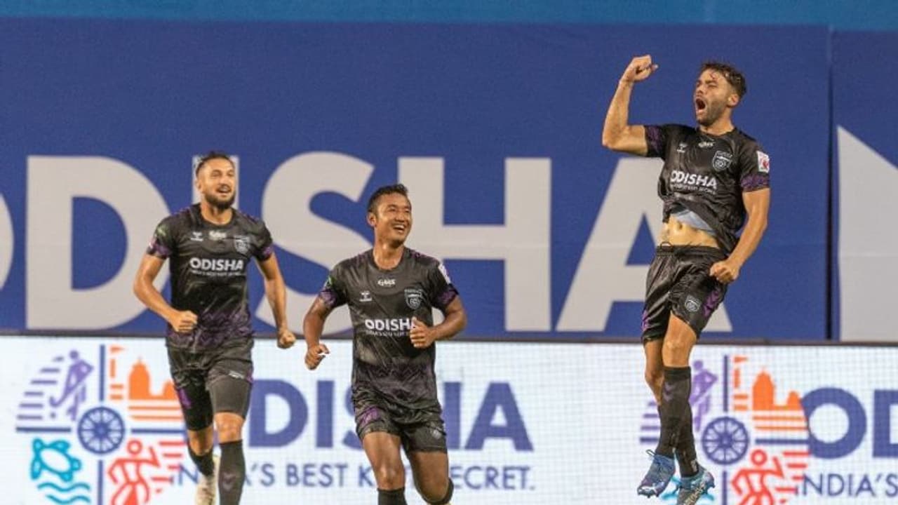 ISL 2021, হাফডজন গোল হজম করতে হল এসসি ইস্টবেঙ্গলকে, ওড়িশার বিরুদ্ধে হার ৬ ৪ গোলে ISL 2021, হাফডজন গোল হজম করতে হল এসসি ইস্টবেঙ্গলকে, ওড়িশার বিরুদ্ধে হার ৬ ৪ গোলে