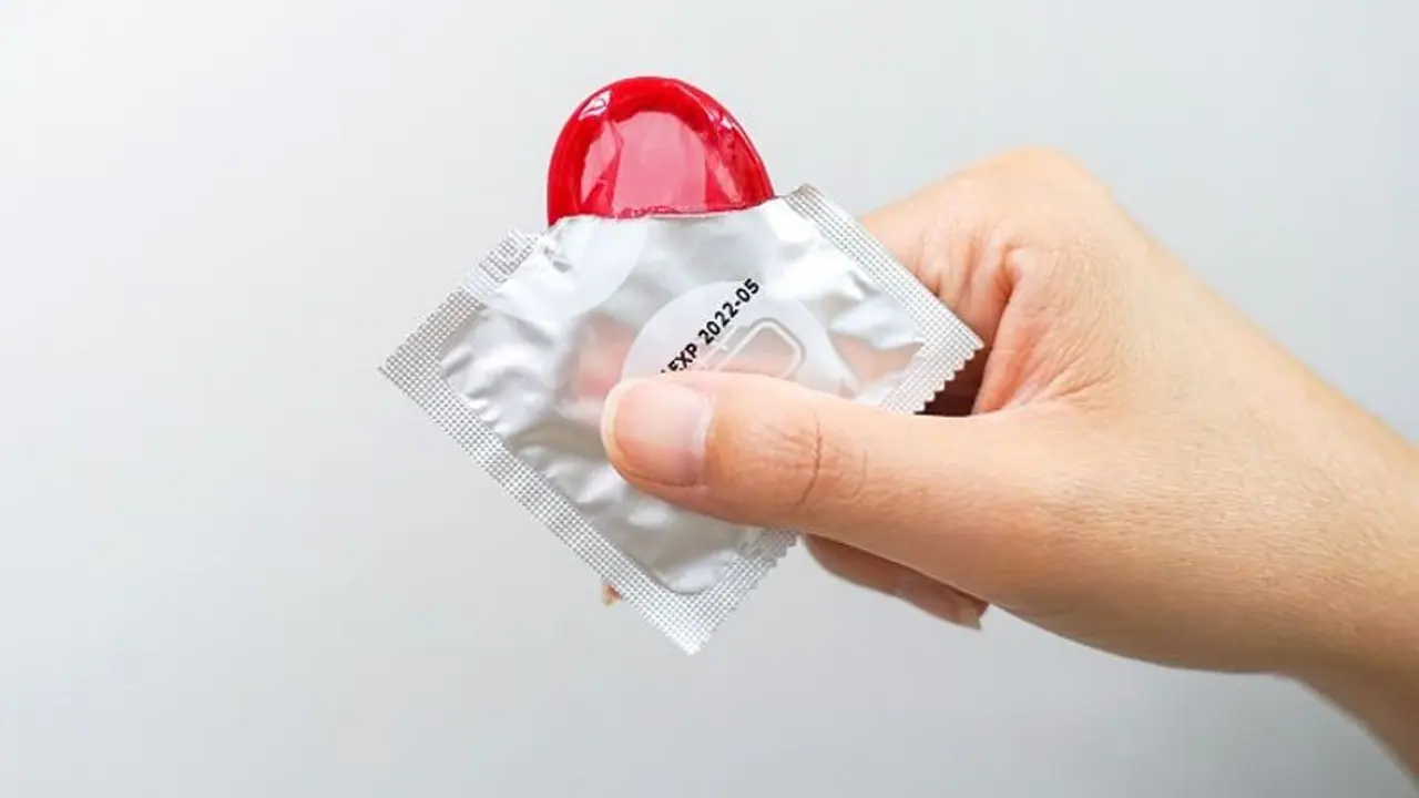 World Aids Day : ഇന്ത്യയിൽ ഗർഭനിരോധനമാർഗങ്ങൾ ഉപയോഗിക്കുന്ന നഗരങ്ങളുടെ പട്ടിക പുറത്ത്, മുന്നിൽ ദില്ലി