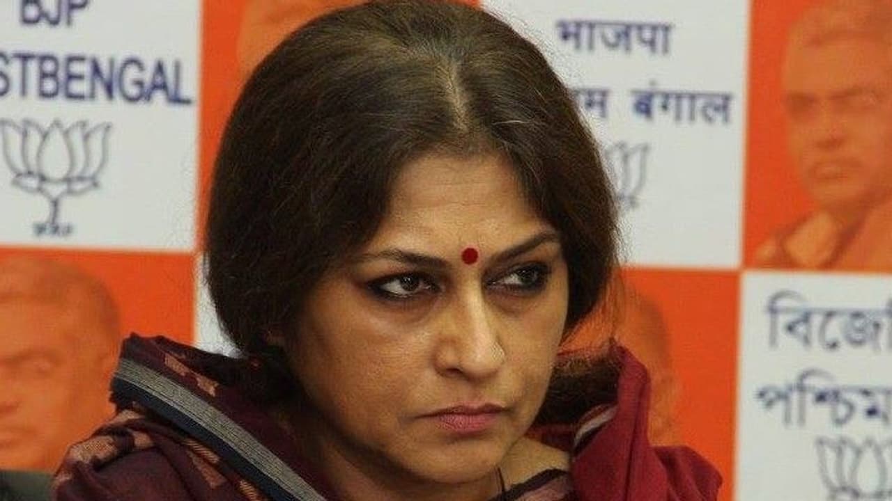 Roopa Ganguly: বিজেপির ডাকা বৈঠক থেকে আচমকা বেরিয়ে গেলেন রূপা গঙ্গোপাধ্যায়, ঠিক কী হয়েছিল সেখানে