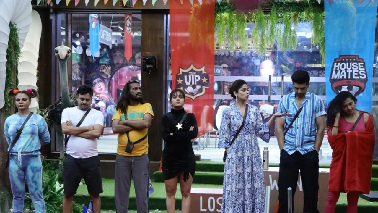 Bigg Boss 15: ভিআইপি প্রবেশ মানেই ড্রামা তুঙ্গে, এবার একাধিক চমক অপেক্ষায় বসের ঘরে