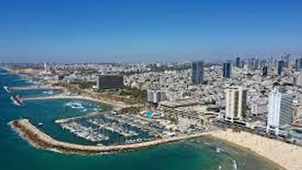 Omicron : सिंगापुर में भारत से ज्यादा ओमीक्रोन के मामले, फिर भी 10 अफ्रीकी देशों से ट्रेवल बैन हटाया Omicron : सिंगापुर में भारत से ज्यादा ओमीक्रोन के मामले, फिर भी 10 अफ्रीकी देशों से ट्रेवल बैन हटाया