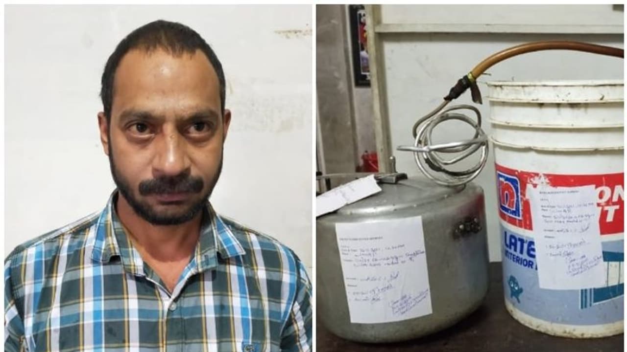 bootleg : ഹോട്ടലിന്റെ മറവില് ചാരായം വാറ്റ്, യുവാവ് അറസ്റ്റില് bootleg : ഹോട്ടലിന്റെ മറവില് ചാരായം വാറ്റ്, യുവാവ് അറസ്റ്റില്