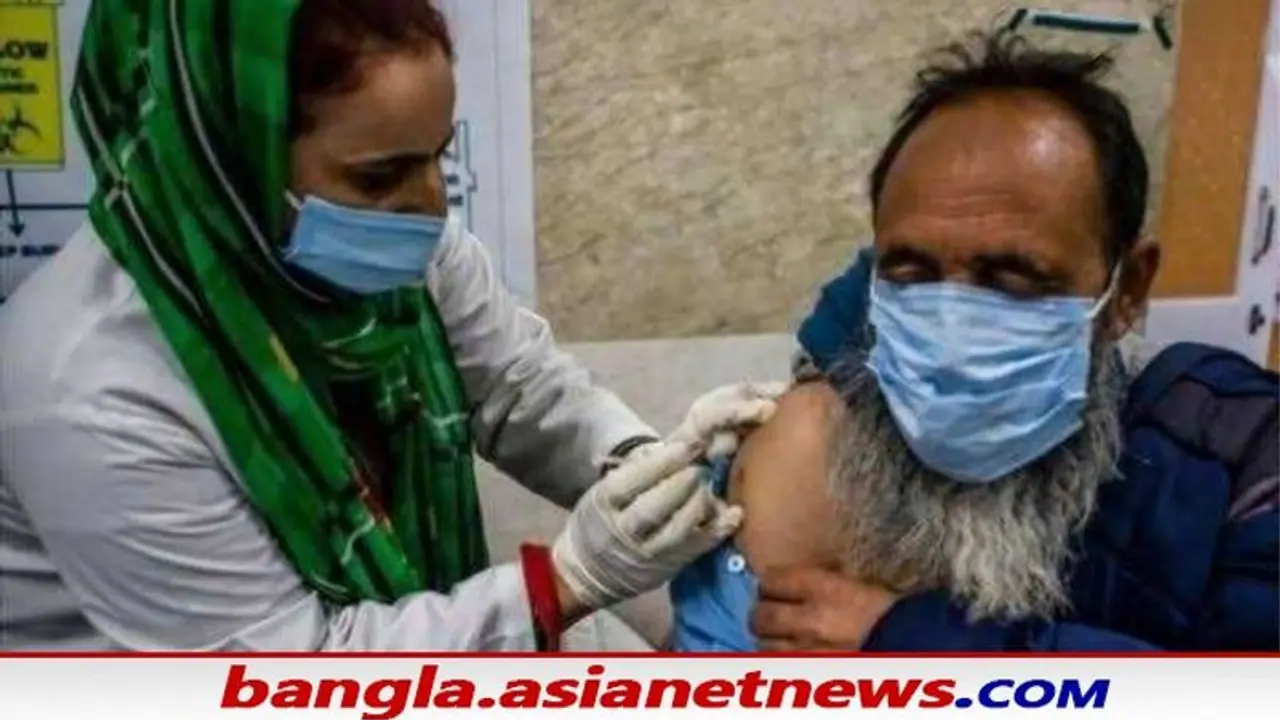 Murshidabad: ৪৬ লাখ অতিক্রান্ত, ডিসেম্বরের প্রথম সপ্তাহেই টিকার প্রথম ডোজ সম্পূর্ণ করার ঘোষণা Murshidabad: ৪৬ লাখ অতিক্রান্ত, ডিসেম্বরের প্রথম সপ্তাহেই টিকার প্রথম ডোজ সম্পূর্ণ করার ঘোষণা