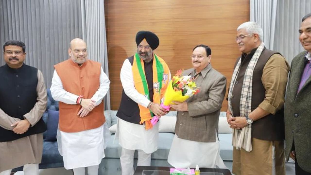Punjab Elections 2022: In big blow, Akali Dal's Manjinder Sirsa joins BJP ahead of polls Punjab Elections 2022: In big blow, Akali Dal's Manjinder Sirsa joins BJP ahead of polls