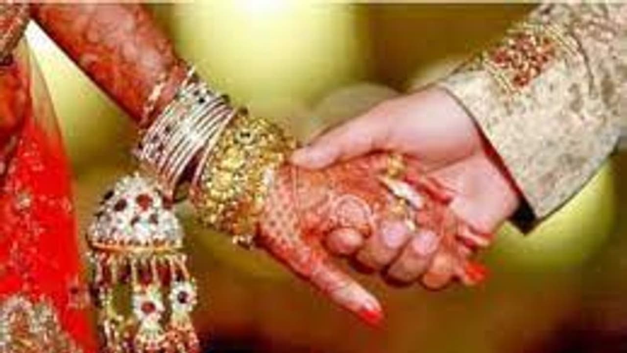 Womans Life : ಮದುವೆ ಬಳಿಕ ಹೆಣ್ಮಕ್ಕಳು ಯಾವೆಲ್ಲಾ ದಾಖಲೆ ಬದಲಿಸಬೇಕು ಗೊತ್ತಾ?