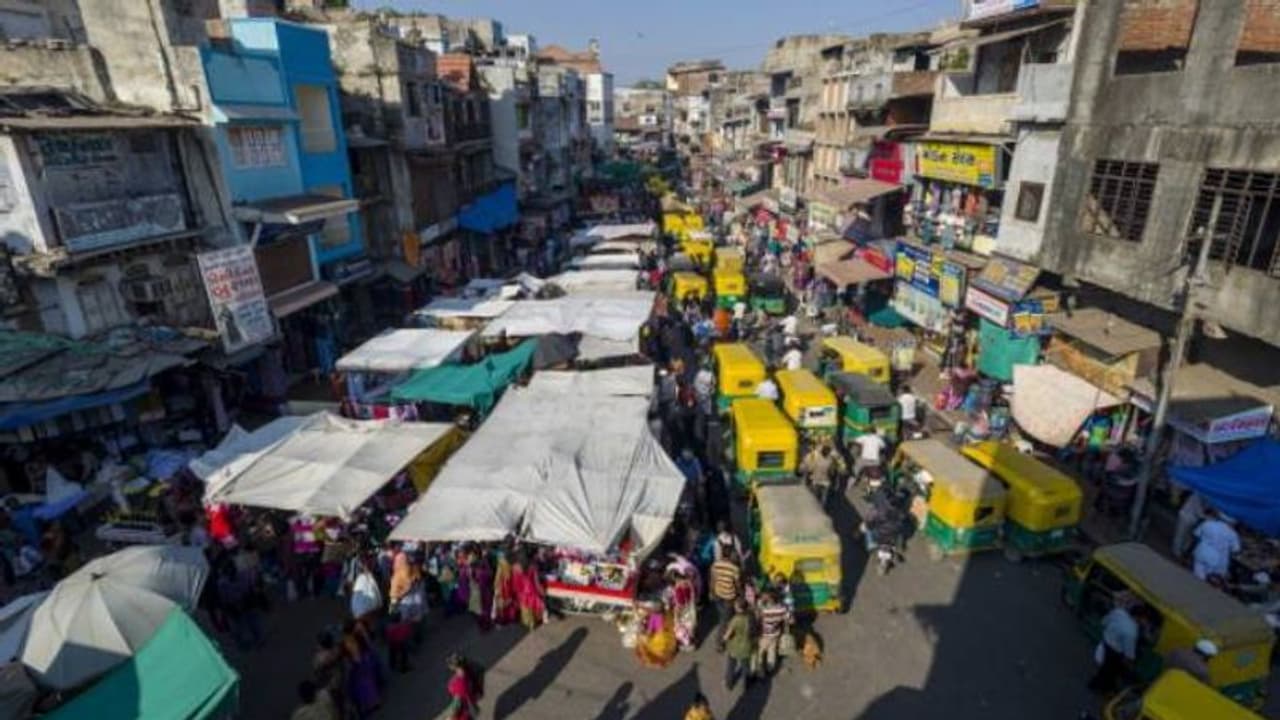 Cheapest city to live in : ലോകത്തിലേറ്റവും ജീവിതച്ചെലവ് കുറഞ്ഞ നഗരമേത്? പട്ടികയില് ഇന്ത്യയിലെ സ്ഥലങ്ങളുണ്ടോ? Cheapest city to live in : ലോകത്തിലേറ്റവും ജീവിതച്ചെലവ് കുറഞ്ഞ നഗരമേത്? പട്ടികയില് ഇന്ത്യയിലെ സ്ഥലങ്ങളുണ്ടോ?