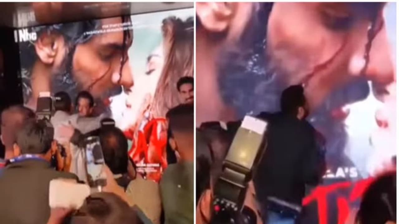 Salman Khan को सुनील शेट्टी ने लगाया गले, जब बॉलीवुड के भाईजान ने Ahan Shetty को चूमा, देखें Viral Video Salman Khan को सुनील शेट्टी ने लगाया गले, जब बॉलीवुड के भाईजान ने Ahan Shetty को चूमा, देखें Viral Video