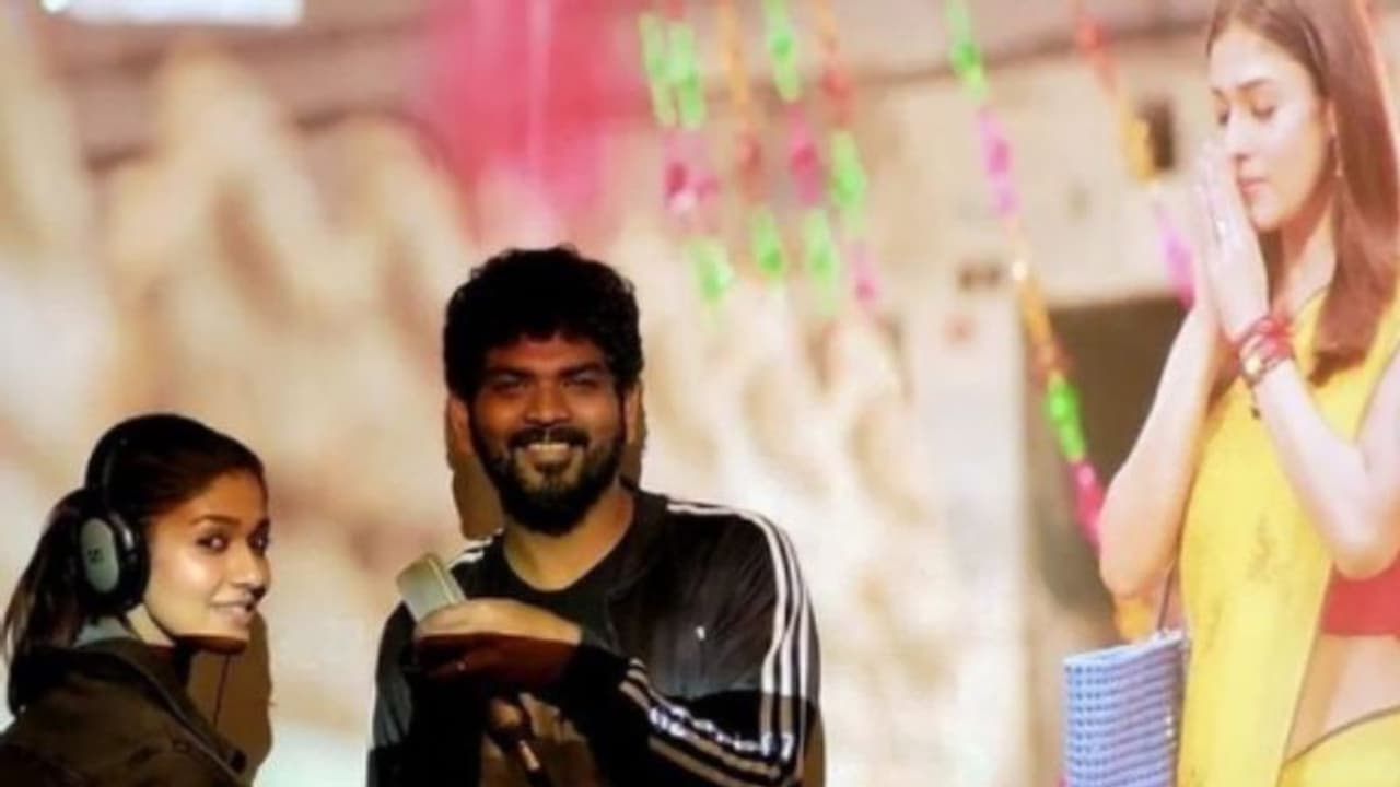 Kaathu Vaakula Rendu Kaadhal : 'കാതലന് എഴുതും ഡയലോഗ്', നയൻതാര ഡബ്ബ് ചെയ്യുന്നതിനെ കുറിച്ച് വിഘ്നേശ് ശിവൻ Kaathu Vaakula Rendu Kaadhal : 'കാതലന് എഴുതും ഡയലോഗ്', നയൻതാര ഡബ്ബ് ചെയ്യുന്നതിനെ കുറിച്ച് വിഘ്നേശ് ശിവൻ