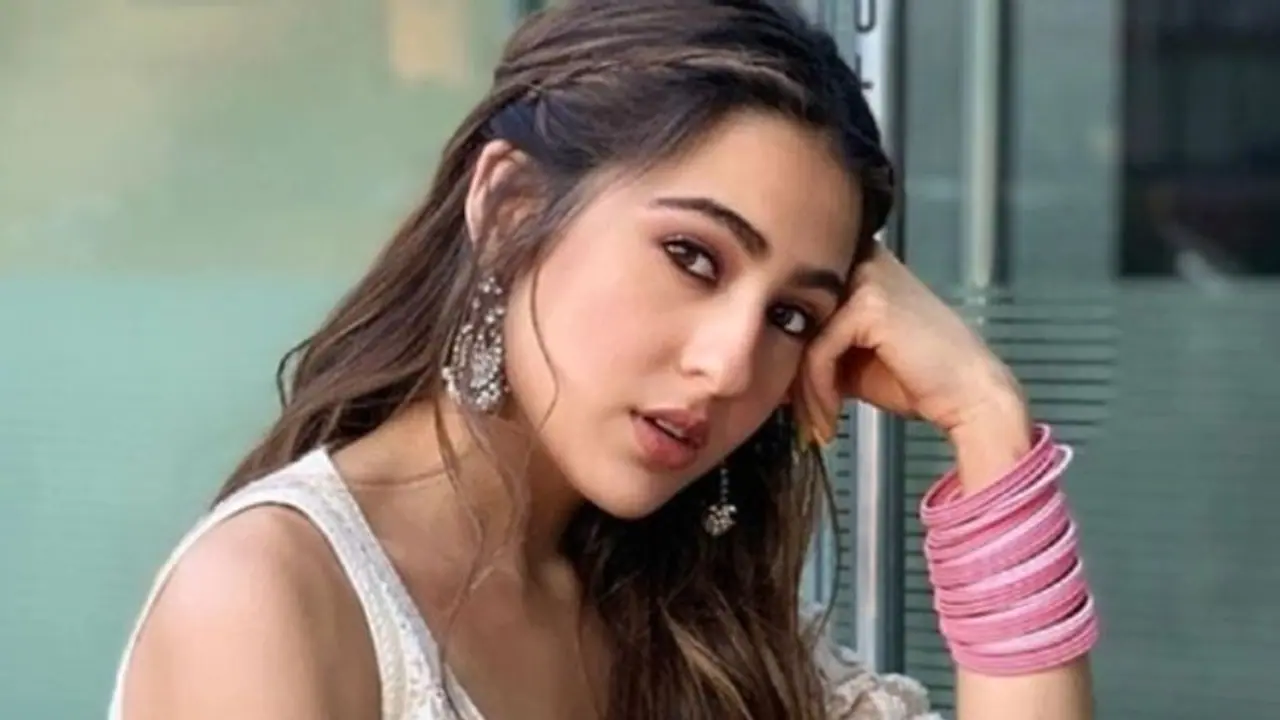 Did Sara Ali Khan defend bodyguard after making him apologise to a pap?