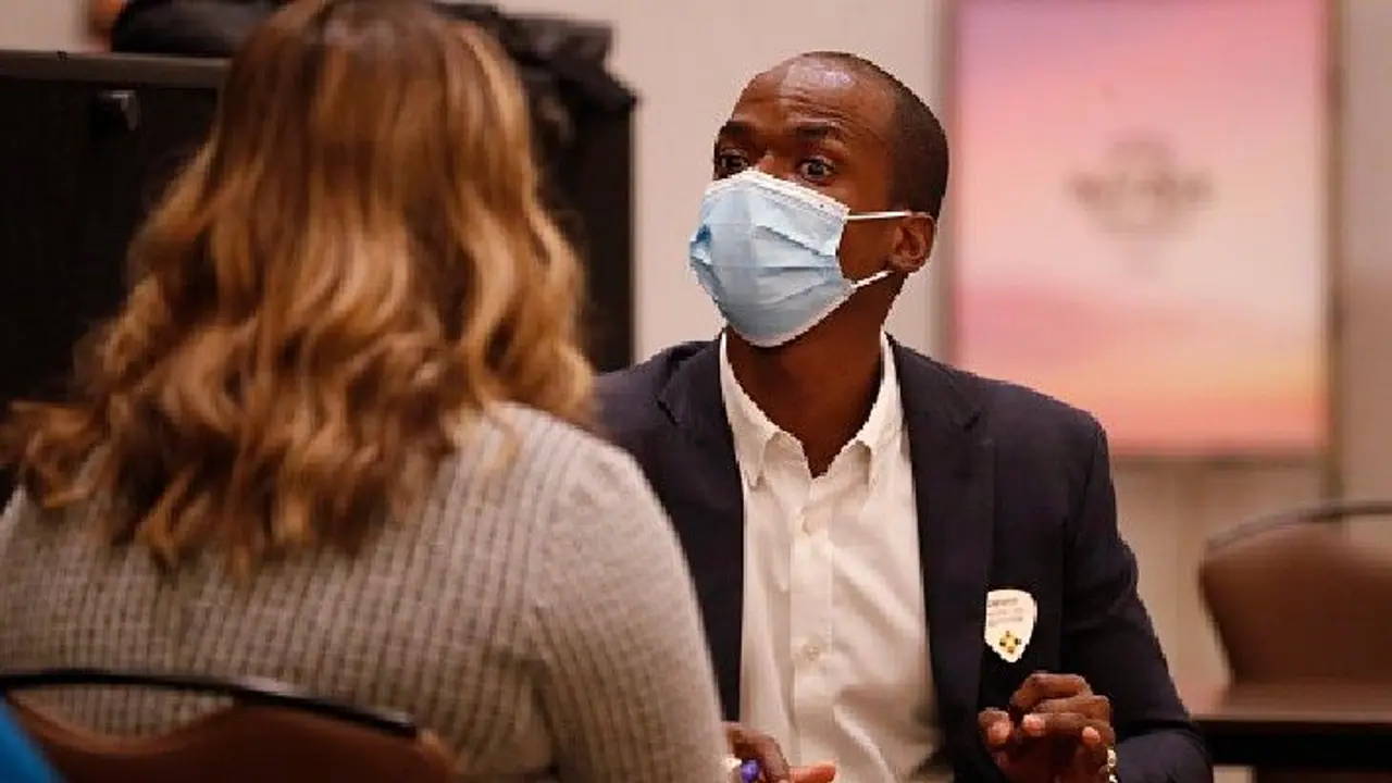 IIT Guwahati Placements: ২ কোটির প্যাকেজের অফার পেলেন আইআইটি গুয়াহাটির ছাত্র, প্রথমদিনে অফার এসেছে ২০০ র বেশি IIT Guwahati Placements: ২ কোটির প্যাকেজের অফার পেলেন আইআইটি গুয়াহাটির ছাত্র, প্রথমদিনে অফার এসেছে ২০০ র বেশি