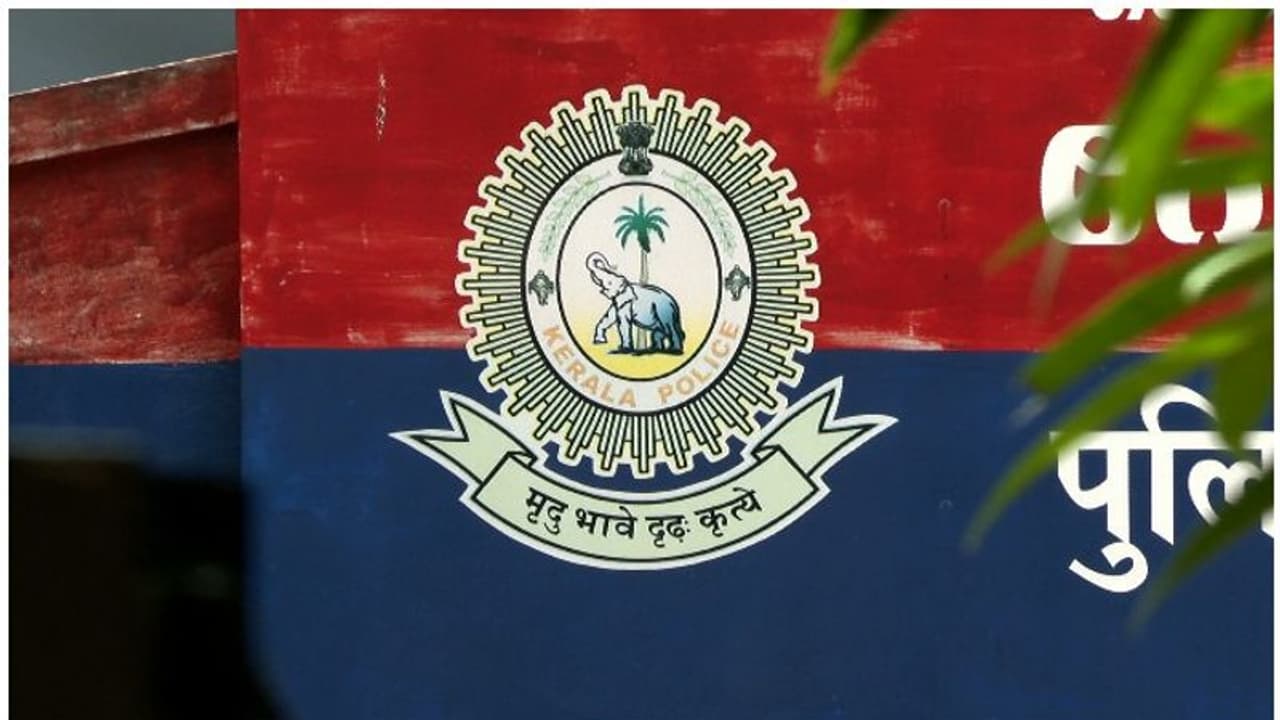 Online Hate : സമൂഹമാധ്യമങ്ങളിൽ മതസ്പർധ വളർത്തുന്ന പോസ്റ്റുകൾ കൂടുന്നുവെന്ന് പൊലീസ്; കർശന നടപടിയെന്ന് ‍ഡിജിപി