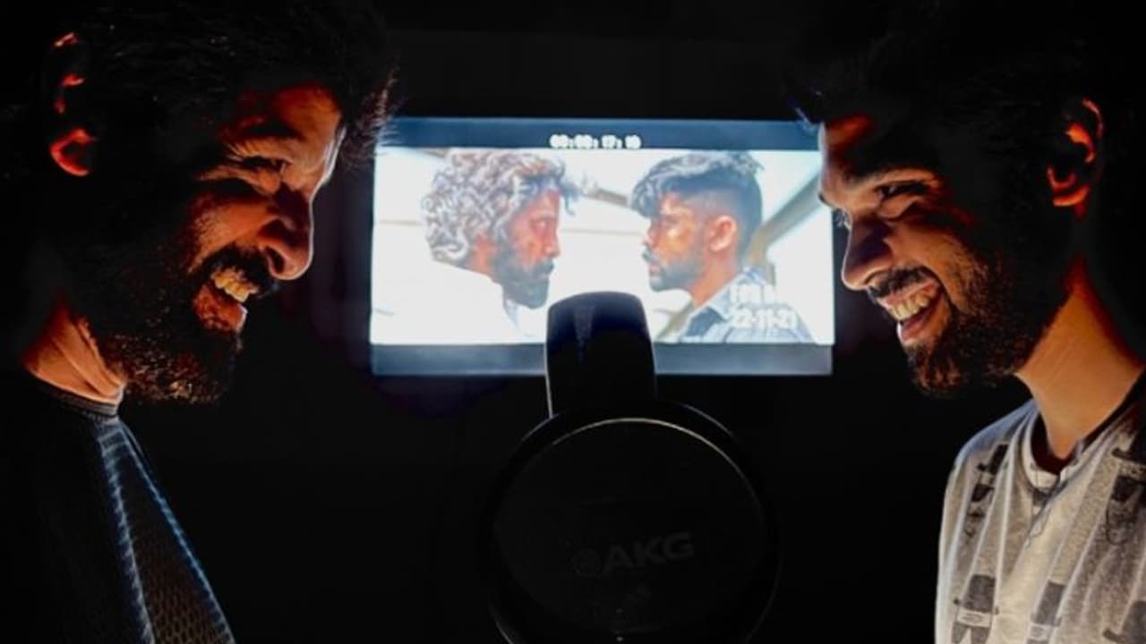 Mahaan : നേര്ക്കുനേര് അച്ഛനും മകനും, 'മഹാൻ' ഡബ്ബിംഗ് പൂര്ത്തിയാക്കി വിക്രമും ധ്രുവും Mahaan : നേര്ക്കുനേര് അച്ഛനും മകനും, 'മഹാൻ' ഡബ്ബിംഗ് പൂര്ത്തിയാക്കി വിക്രമും ധ്രുവും