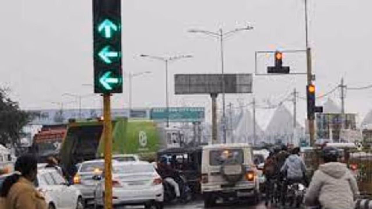 Traffic Rules Violation: ಸಿಗ್ನಲ್‌ ಜಂಪ್‌ ಮಾಡಿದ್ರೆ ವಾಟ್ಸಾಪಲ್ಲೇ ನೋಟಿಸ್‌