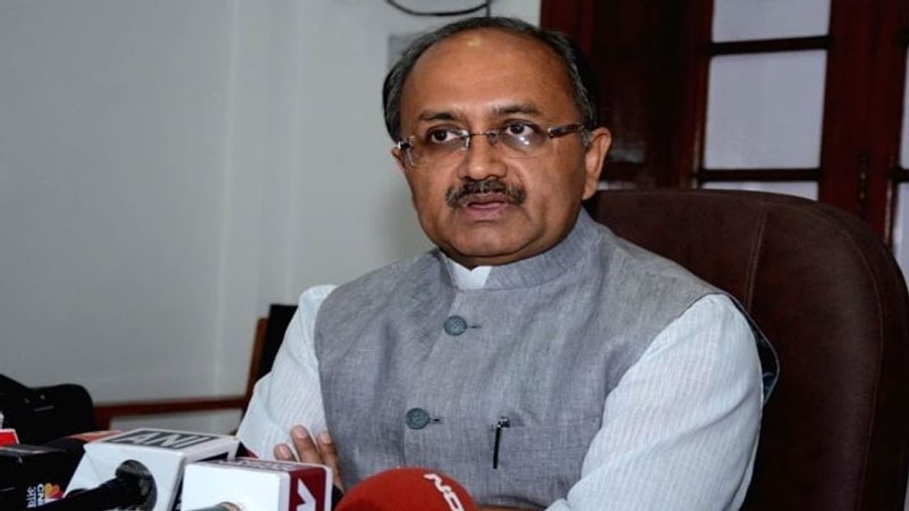 सिद्दार्थ नाथ सिंह का विपक्षियों पर हमला, कहा उन्हें जिन्ना मुबारक हमें राम और कृष्ण सिद्दार्थ नाथ सिंह का विपक्षियों पर हमला, कहा उन्हें जिन्ना मुबारक हमें राम और कृष्ण