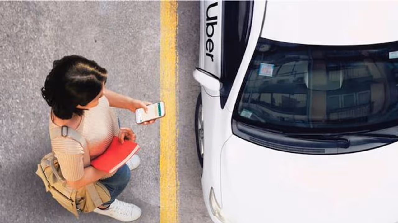 নকল দাঁতের পাটি থেকে সেক্স টয়! গত ১২ মাসে উবেরের যাত্রীরা কি কি ফেলে এসেছে জানেন? নকল দাঁতের পাটি থেকে সেক্স টয়! গত ১২ মাসে উবেরের যাত্রীরা কি কি ফেলে এসেছে জানেন?