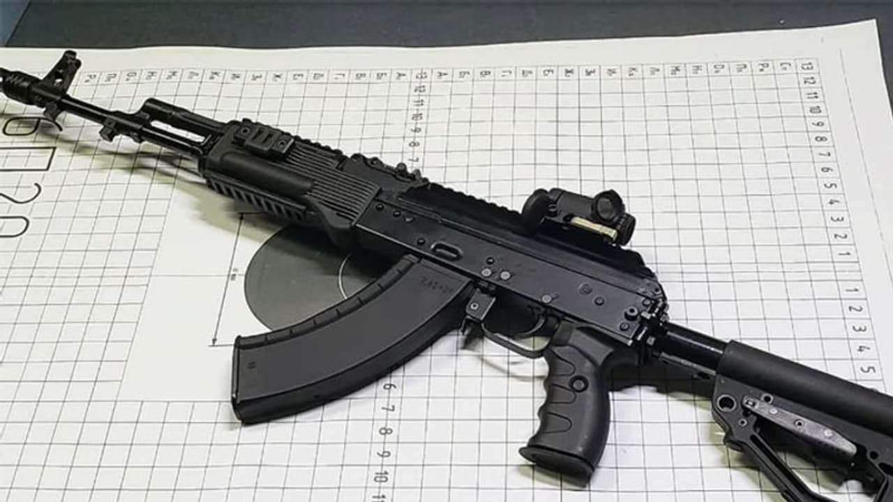 Make In India: यूपी के अमेठी में बनेंगी 5 लाख से अधिक Ak 203 राइफल, जानिए क्या है इसकी खासियत Make In India: यूपी के अमेठी में बनेंगी 5 लाख से अधिक Ak 203 राइफल, जानिए क्या है इसकी खासियत