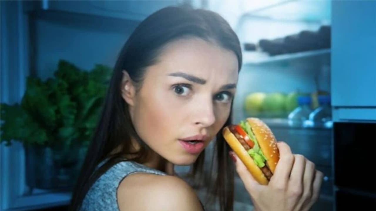 New Research: स्टडी में हुआ खुलासा, नाइट शिफ्ट में काम करने वालों को हो सकती है ये प्रॉब्लम, इस तरह करें बचाव New Research: स्टडी में हुआ खुलासा, नाइट शिफ्ट में काम करने वालों को हो सकती है ये प्रॉब्लम, इस तरह करें बचाव