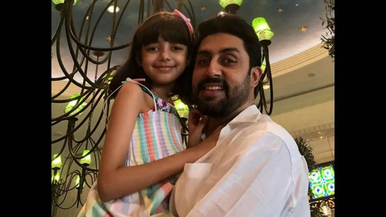 Abhishek Bachchan : 'என் முன்னாடி வர தைரியம் இருக்க" மகளை கேலி செய்தவர் மீது கொலை வெறியான அபிஷேக் பச்சன்!! Abhishek Bachchan : 'என் முன்னாடி வர தைரியம் இருக்க" மகளை கேலி செய்தவர் மீது கொலை வெறியான அபிஷேக் பச்சன்!!