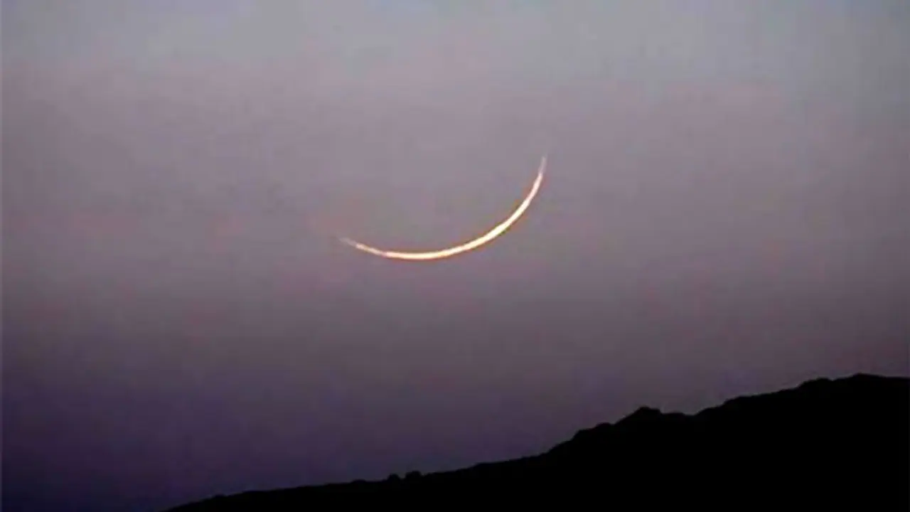 सौभाग्य और समृद्धि के लिए 5 दिसंबर की शाम को इस विधि से करें चंद्रमा की पूजा सौभाग्य और समृद्धि के लिए 5 दिसंबर की शाम को इस विधि से करें चंद्रमा की पूजा