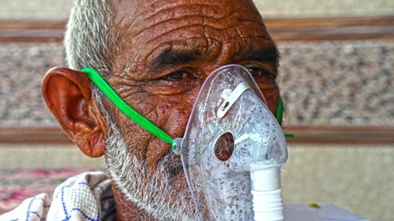 Omicron से बच्चों को ज्यादा खतरा? Covid के नए वेरिएंट से जुड़े ऐसे ही 9 परेशान करने वाले सवालों के जवाब Omicron से बच्चों को ज्यादा खतरा? Covid के नए वेरिएंट से जुड़े ऐसे ही 9 परेशान करने वाले सवालों के जवाब