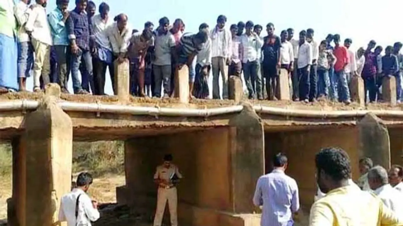 Disha Accused Encounter: స్థలాన్ని పరిశీలించిన సిర్పూర్కర్ కమిషన్ Disha Accused Encounter: స్థలాన్ని పరిశీలించిన సిర్పూర్కర్ కమిషన్