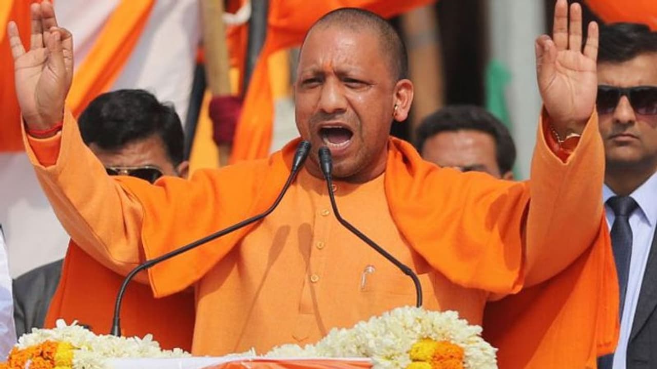 UP Elections: ಕಾಶಿ ವಿಶ್ವನಾಥ ದೇಗುಲದಲ್ಲಿ ಯೋಗಿ ಸರ್ಕಾರದ ಸಚಿವ ಸಂಪುಟ ಸಭೆ!