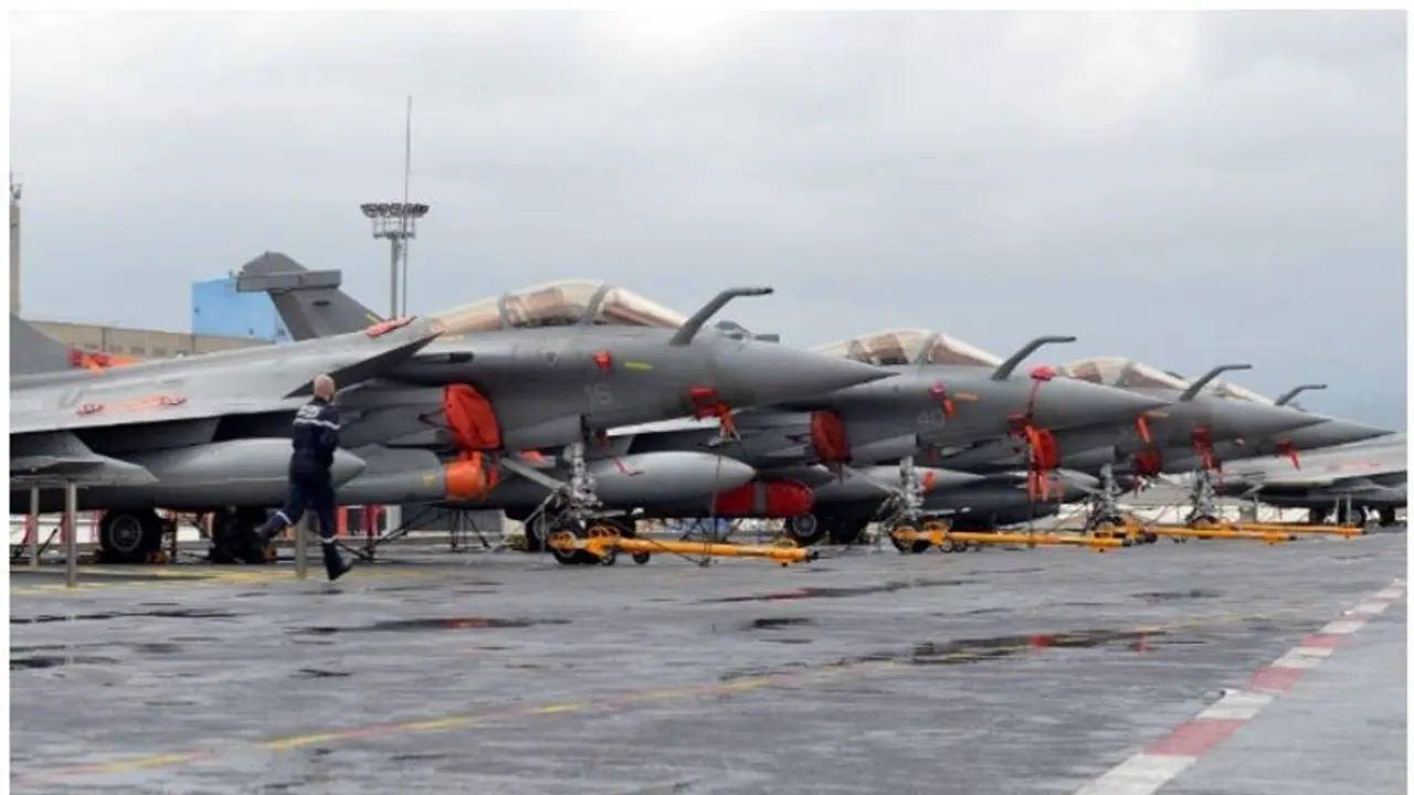 Rafales In India: 'ನೋ ಪ್ರಾಬ್ಲಮ್ ಭಾರತಕ್ಕೆ ಬೇಕಾದಷ್ಟು ರಫೇಲ್ ಕೊಡ್ತೆವೆ' Rafales In India: 'ನೋ ಪ್ರಾಬ್ಲಮ್ ಭಾರತಕ್ಕೆ ಬೇಕಾದಷ್ಟು ರಫೇಲ್ ಕೊಡ್ತೆವೆ'
