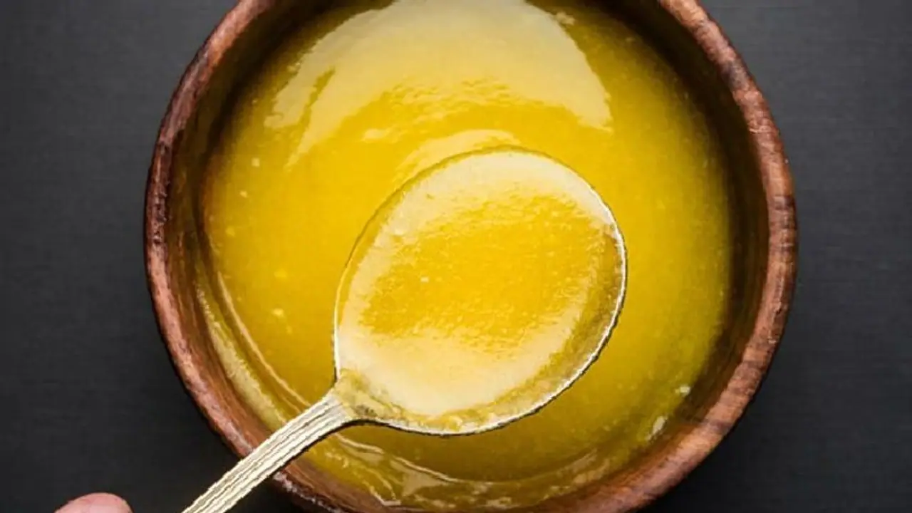 Superfood Ghee : অতিরিক্ত ঘি খাচ্ছেন, জেনে নিন কোন সময় খাওয়া শরীরের পক্ষে উপকারি Superfood Ghee : অতিরিক্ত ঘি খাচ্ছেন, জেনে নিন কোন সময় খাওয়া শরীরের পক্ষে উপকারি