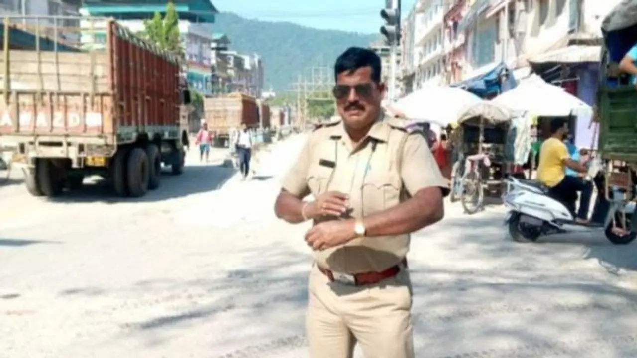 ASI Body Recover: ৩ দিন পর মিলল খোঁজ, চা বাগান থেকে উদ্ধার জয়গাঁ থানার এএসআই এর দেহ ASI Body Recover: ৩ দিন পর মিলল খোঁজ, চা বাগান থেকে উদ্ধার জয়গাঁ থানার এএসআই এর দেহ