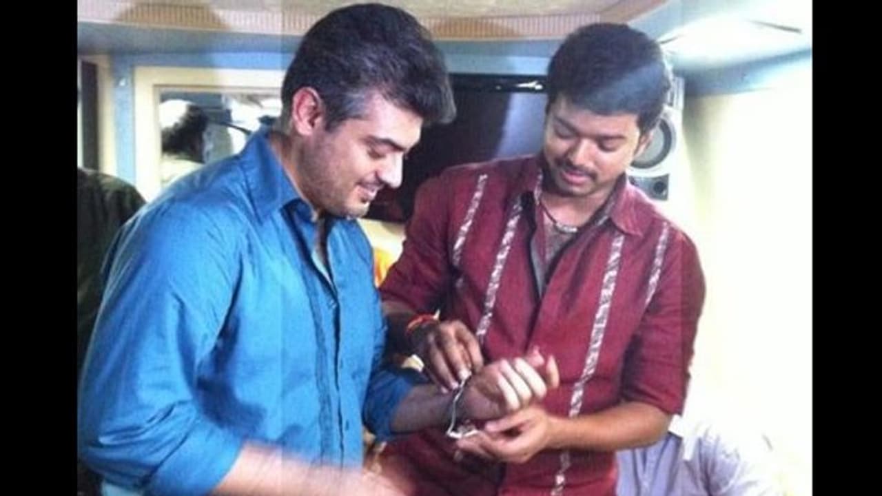 விஜய்க்கு சவால் விட்ட அஜித்... உண்மையை போட்டுடைத்த தேவயானி கணவர் விஜய்க்கு சவால் விட்ட அஜித்... உண்மையை போட்டுடைத்த தேவயானி கணவர்