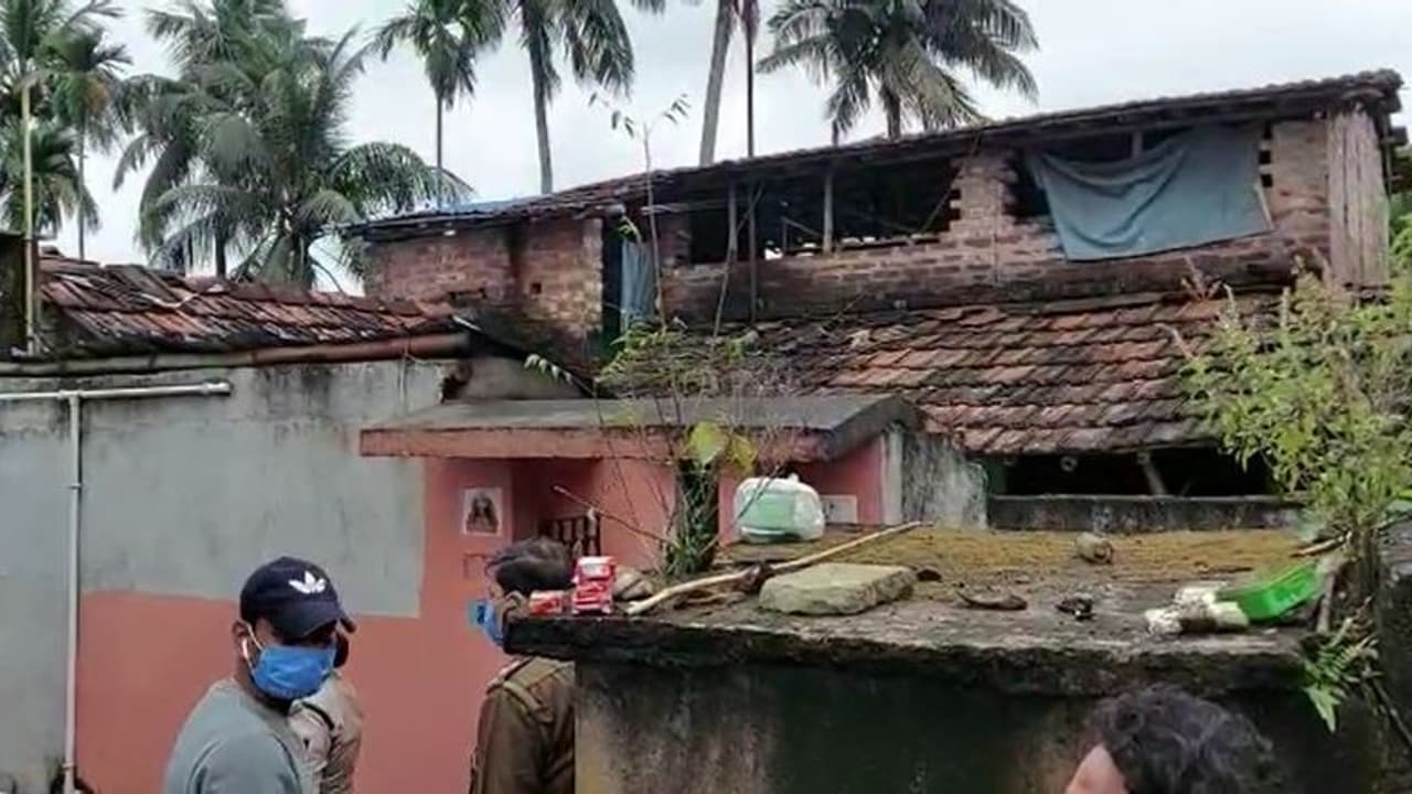 Chanditala Murder: সিঙ্গুরের পুনরাবৃত্তি এবার চণ্ডীতলায়, কুপিয়ে খুন একই পরিবারের ৩ জনকে