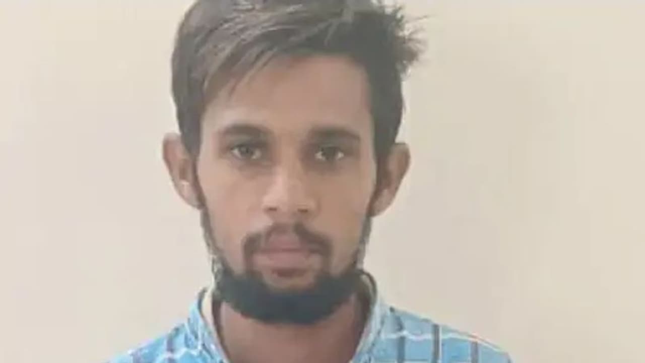 पाकिस्तानी लड़के को मुंबई की लड़की से हुआ प्यार, गर्लफ्रेंड से मिलने सरहद पार आया..सुनाई अपनी मोहब्बत की कहानी पाकिस्तानी लड़के को मुंबई की लड़की से हुआ प्यार, गर्लफ्रेंड से मिलने सरहद पार आया..सुनाई अपनी मोहब्बत की कहानी